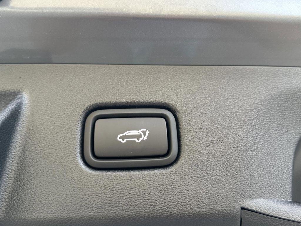 New 2026 Ecotronic Gray Hyundai SEL FWD image 24