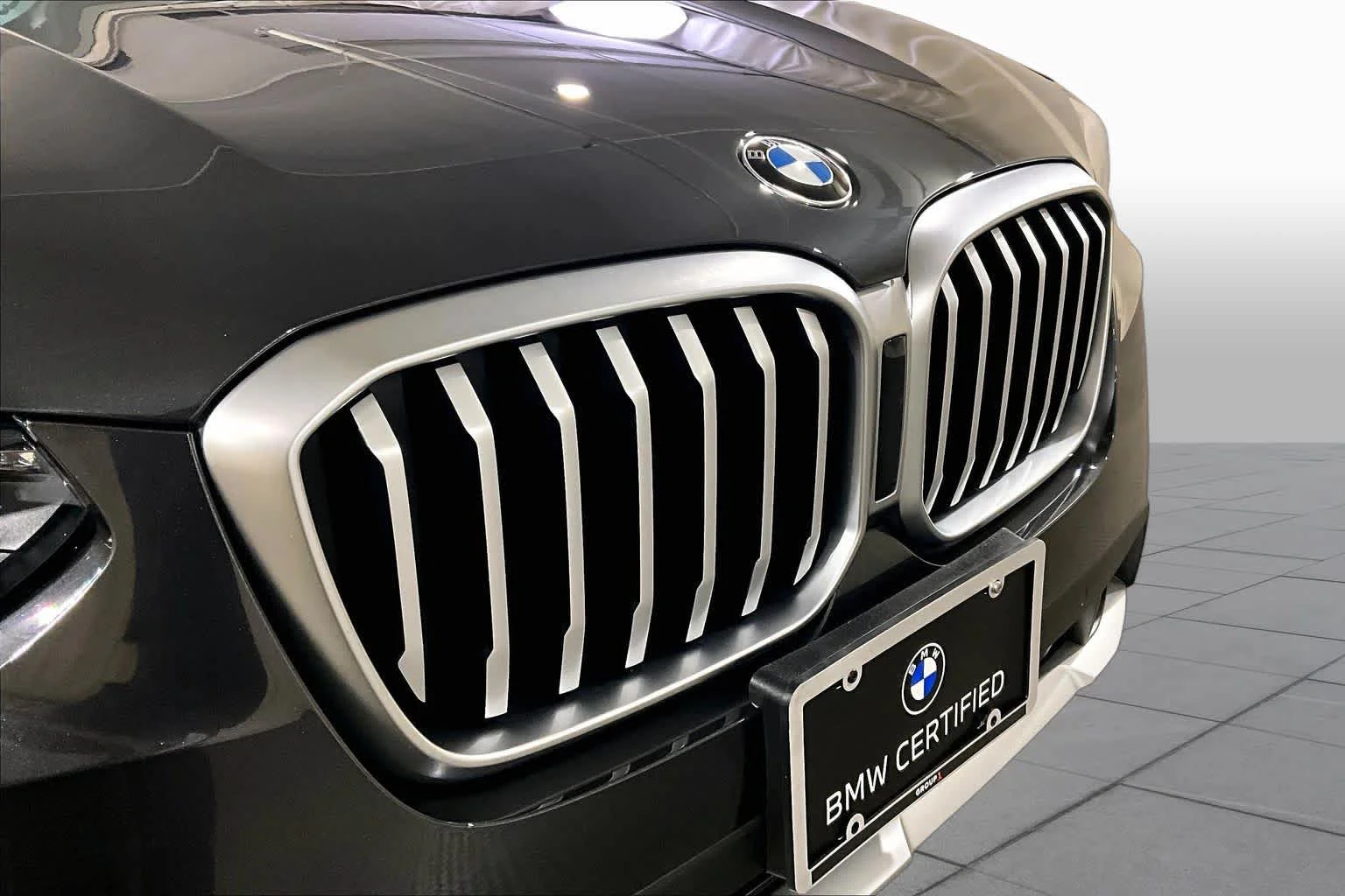 Certified Used 2024 Dark Graphite Metallic BMW xDrive30i image 31