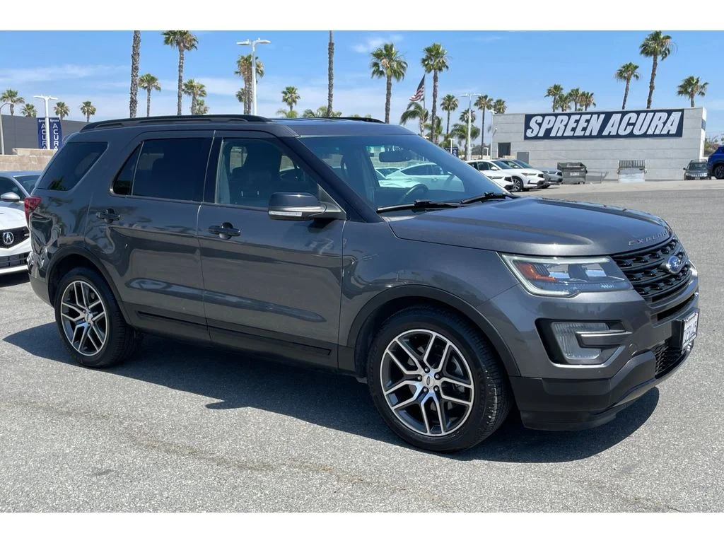 Used 2017 Magnetic Metallic Ford Sport image 7