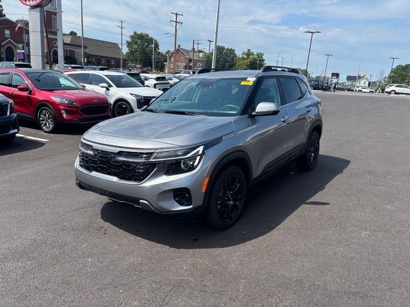 Used 2024 Gray Kia X-Line image 3