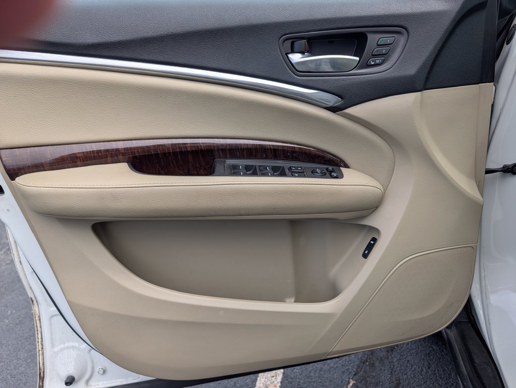 Used 2017 White Acura 3.5L image 26