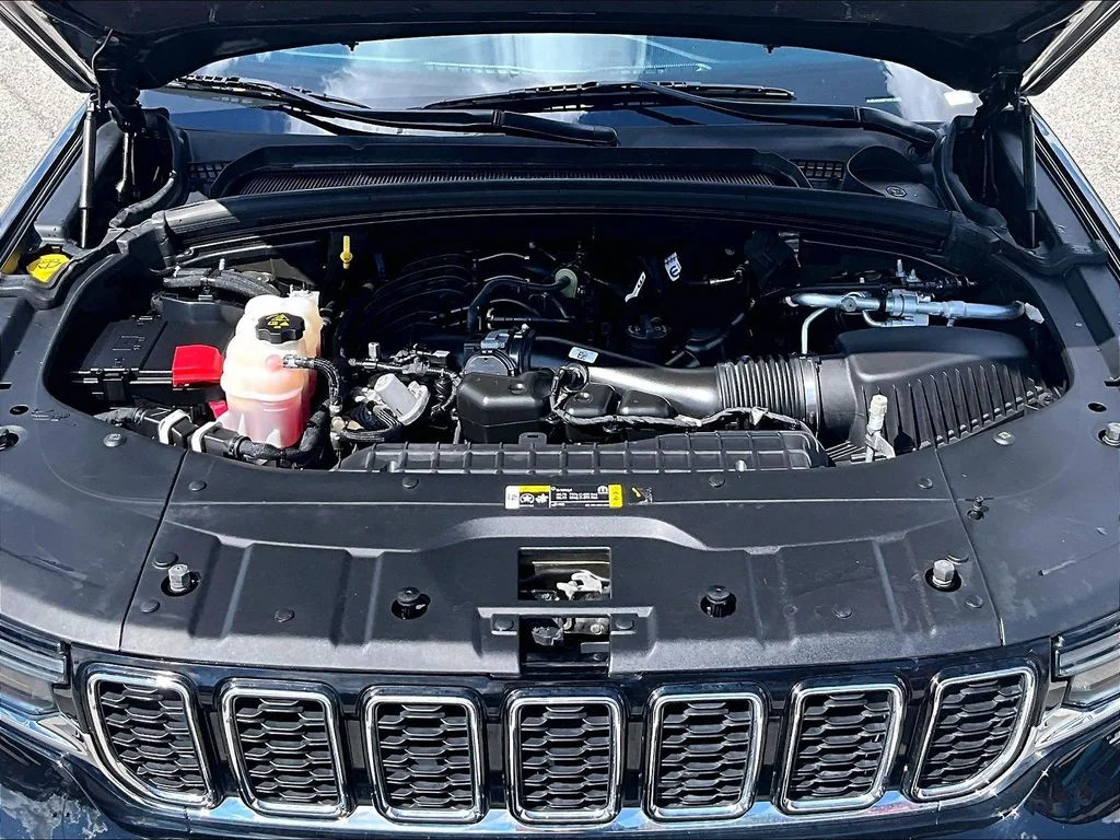 Used 2023 Black Jeep Limited image 11
