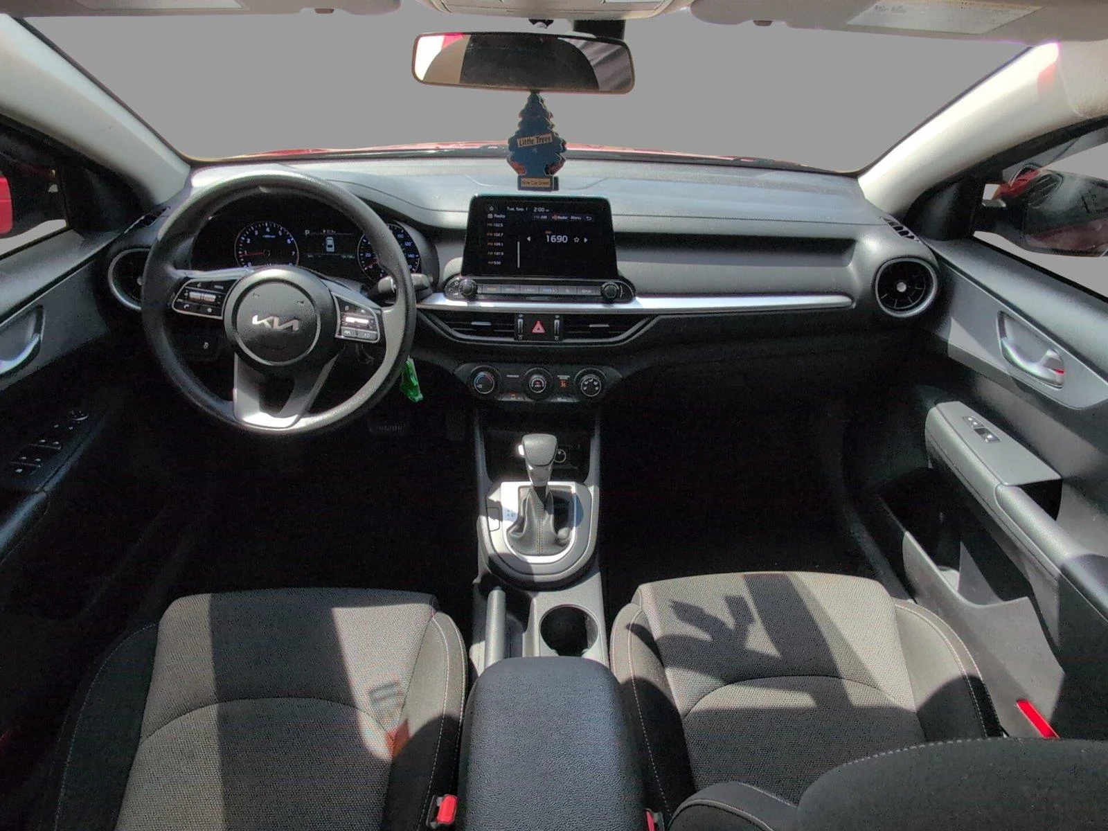 Used 2023 Currant Red Kia LXS image 25