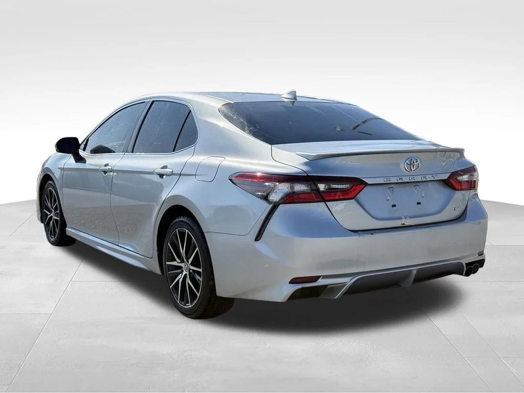 Used 2023 Silver Toyota SE image 3