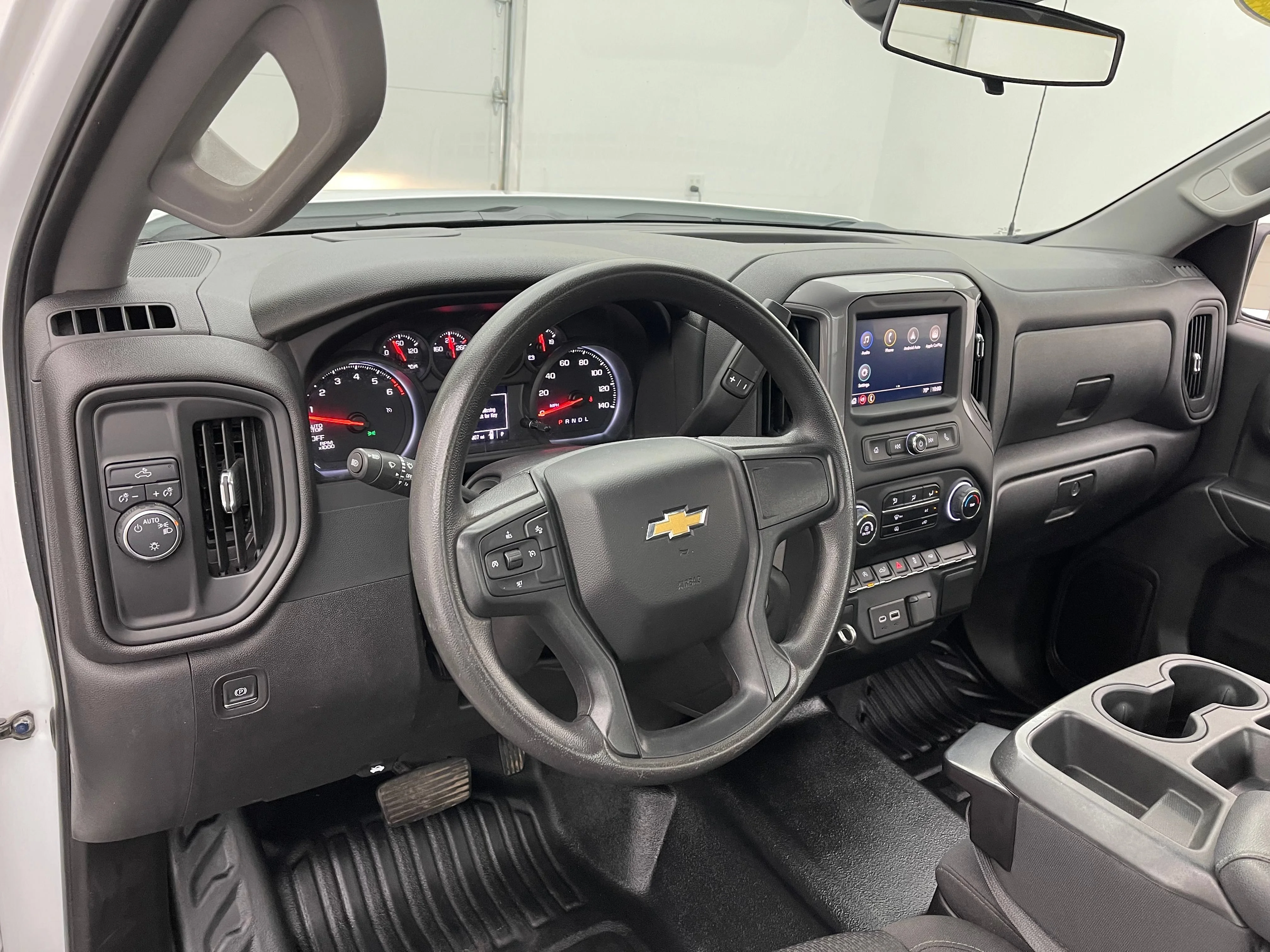 Used 2022 Summit White Chevrolet WT image 3