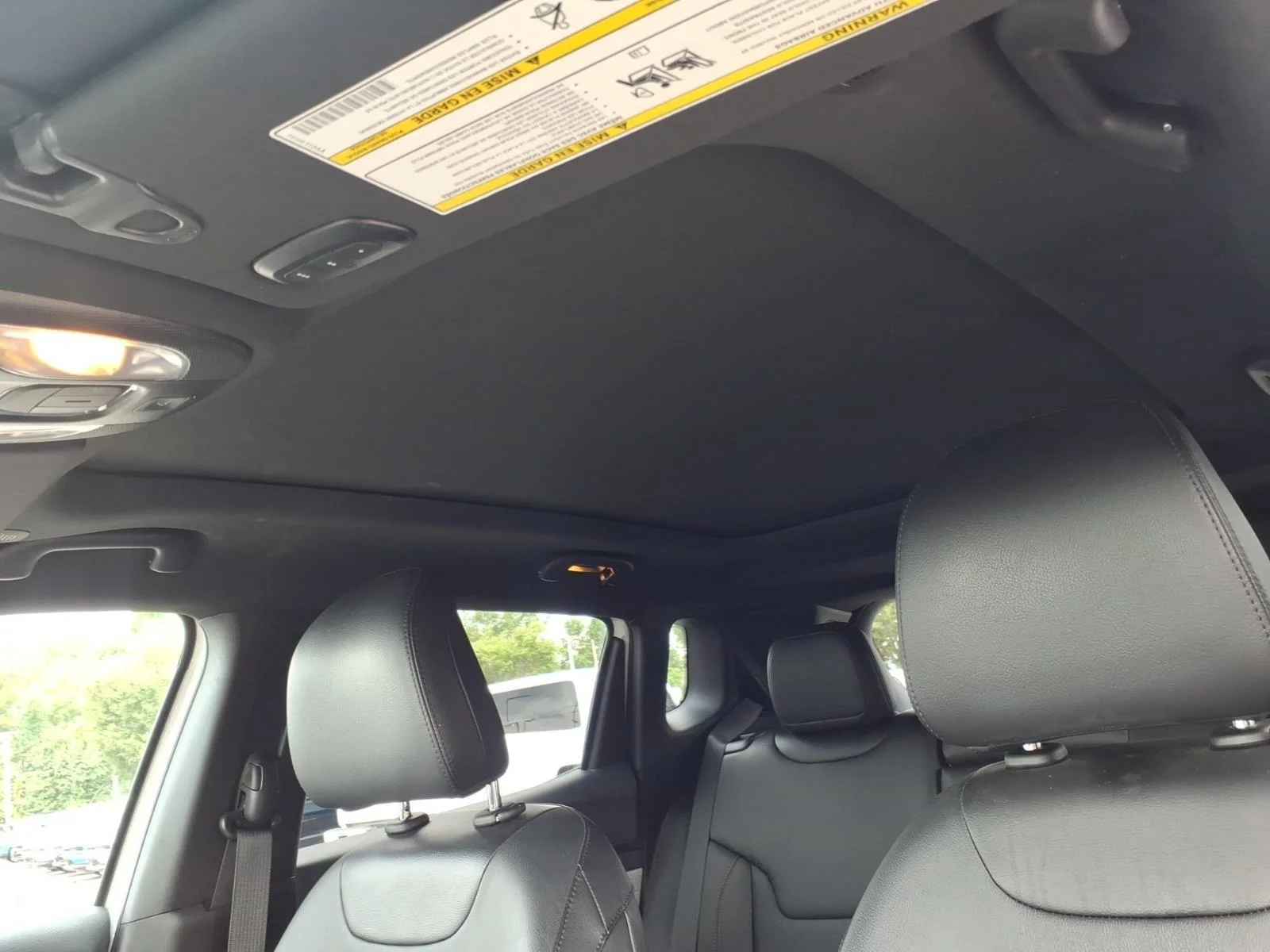 Used 2023 Bright White Clearcoat Jeep Latitude Lux image 6