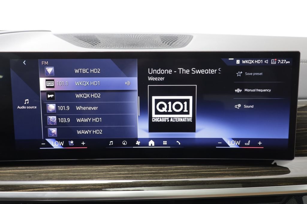 Certified Used 2024 Mineral White Metallic BMW xDrive40i image 10