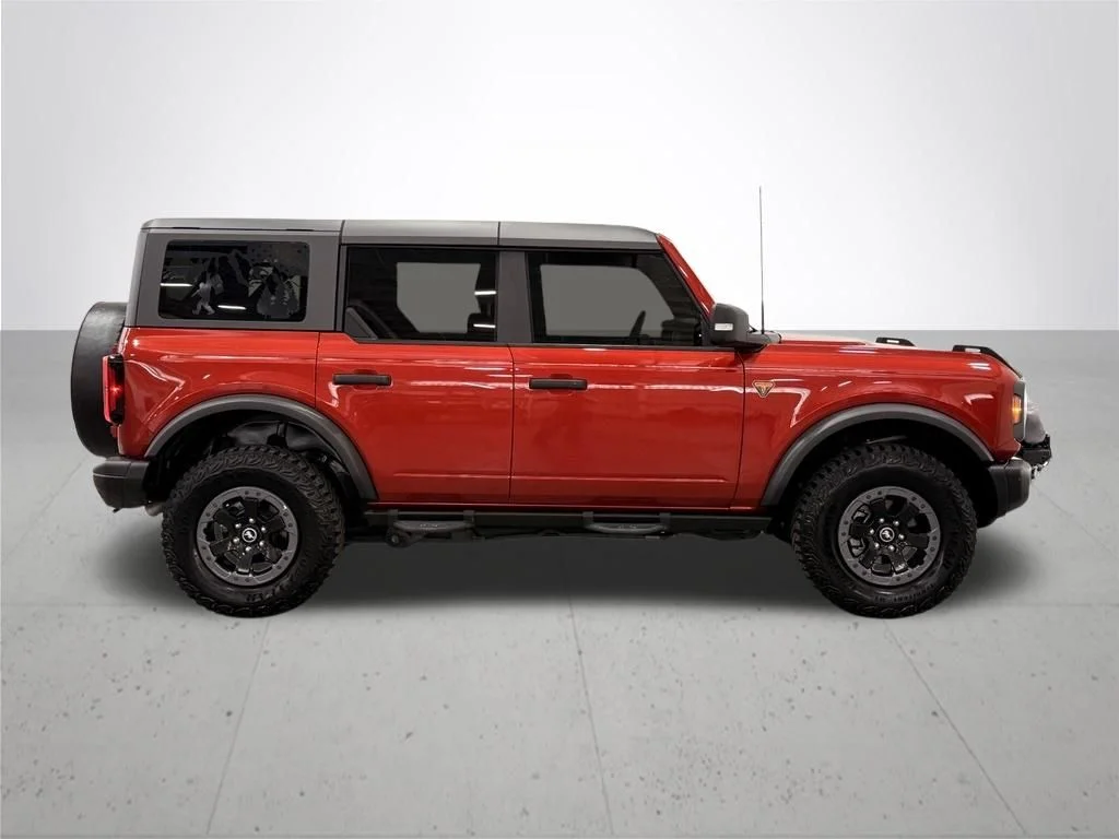 Used 2022 Red Ford Badlands image 9