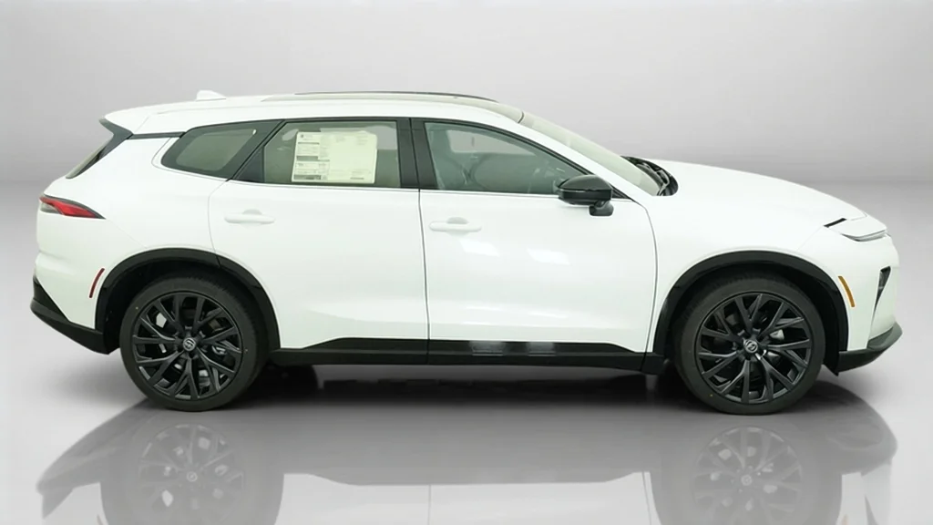 New 2026 Oxygen White Toyota Limited image 7