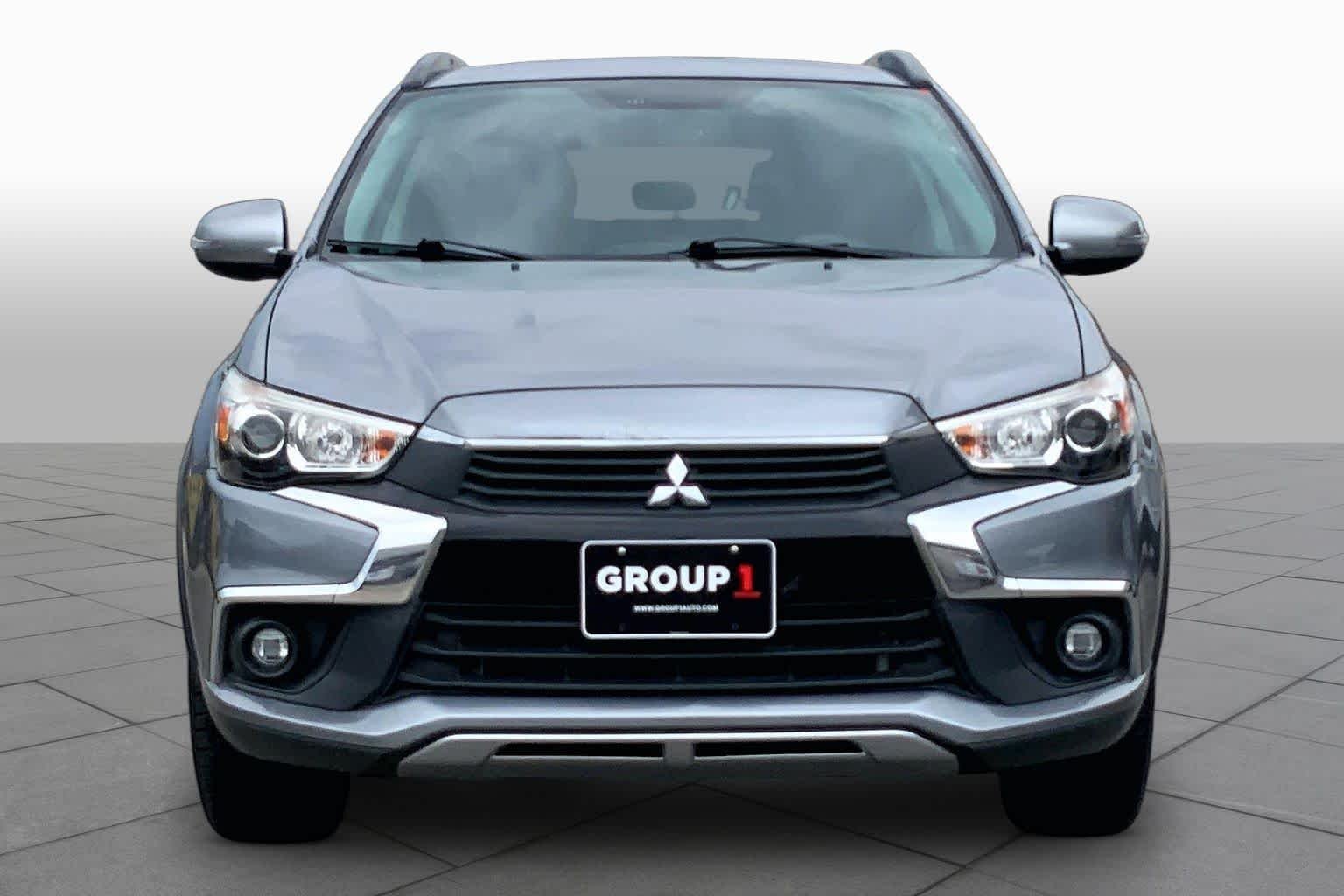 Used 2017 Mercury Gray Metallic Mitsubishi SEL 2.4 image 4