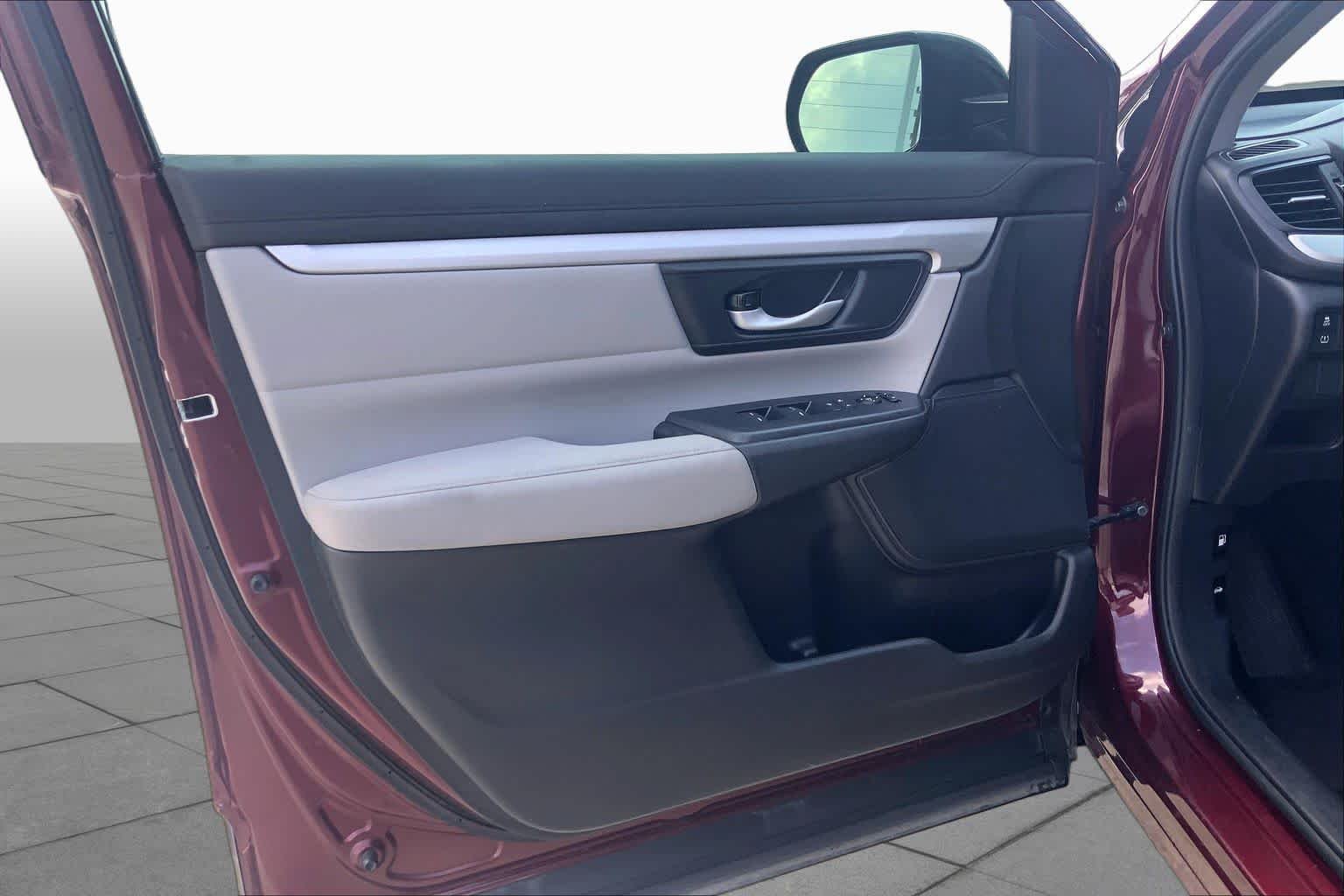 Used 2019 Basque Red Pearl II Honda LX image 21