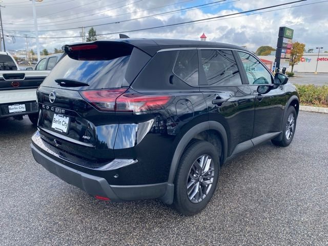 2024 Nissan Rogue S photo 3