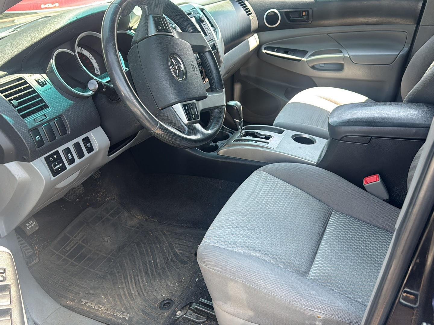Used 2013 Black Toyota BASE image 7