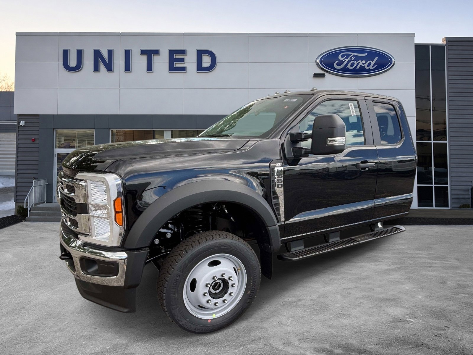 2026 Ford F-550 XL 4x4 SuperCab 168-In DRW's photo