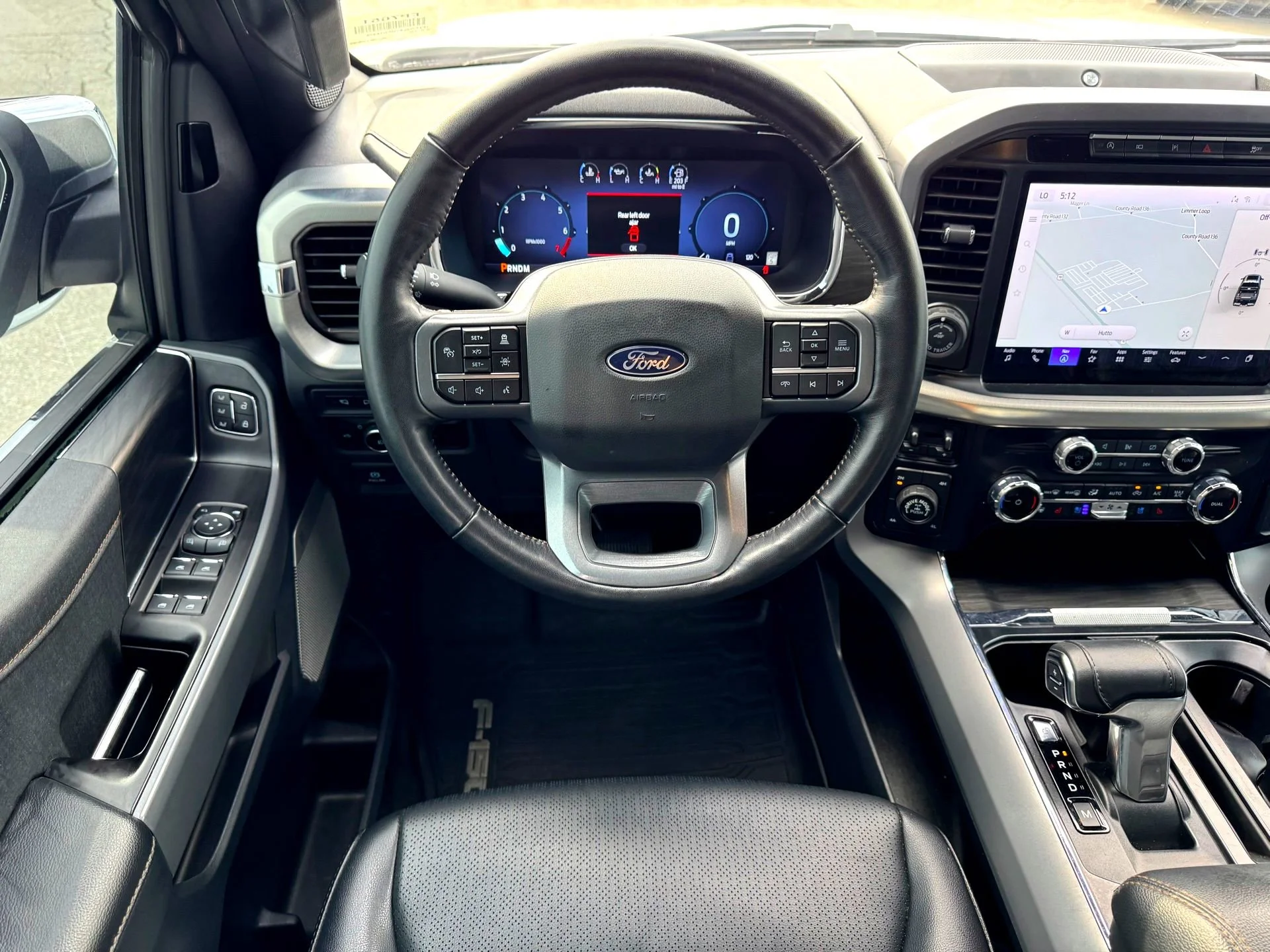 Used 2024  Ford Lariat image 19
