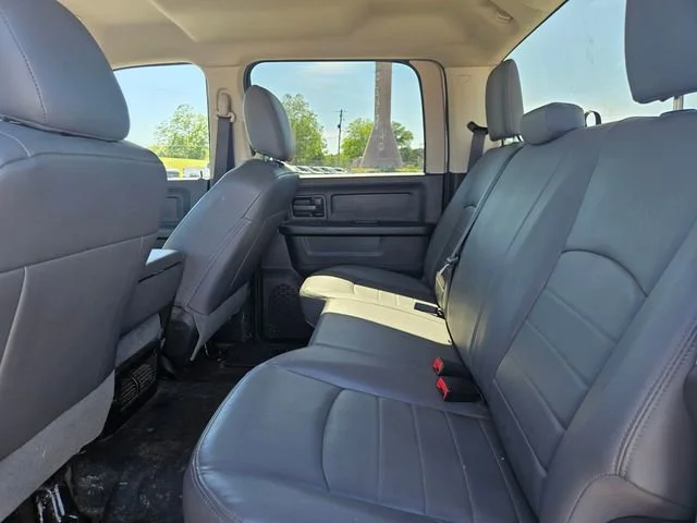 Used 2017  Ram Tradesman image 24