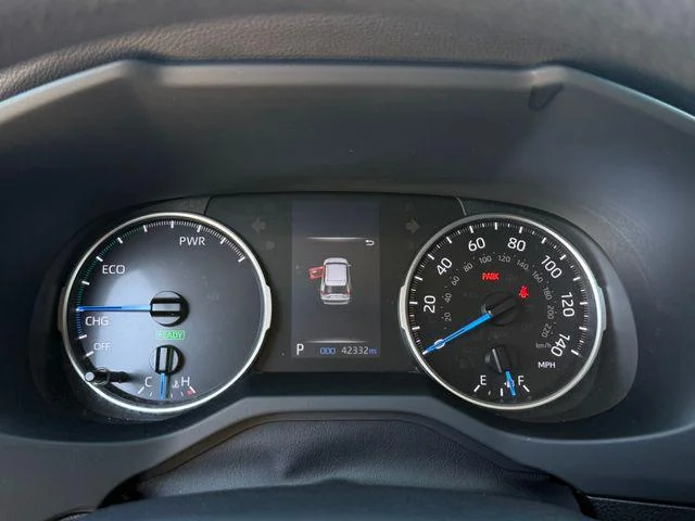Certified Used 2022 SILVER SKY METALLIC Toyota Hybrid LE image 16