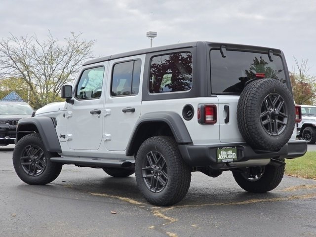 New 2026 Bright White Clear-Coat Exterior Paint Jeep Sport S image 25