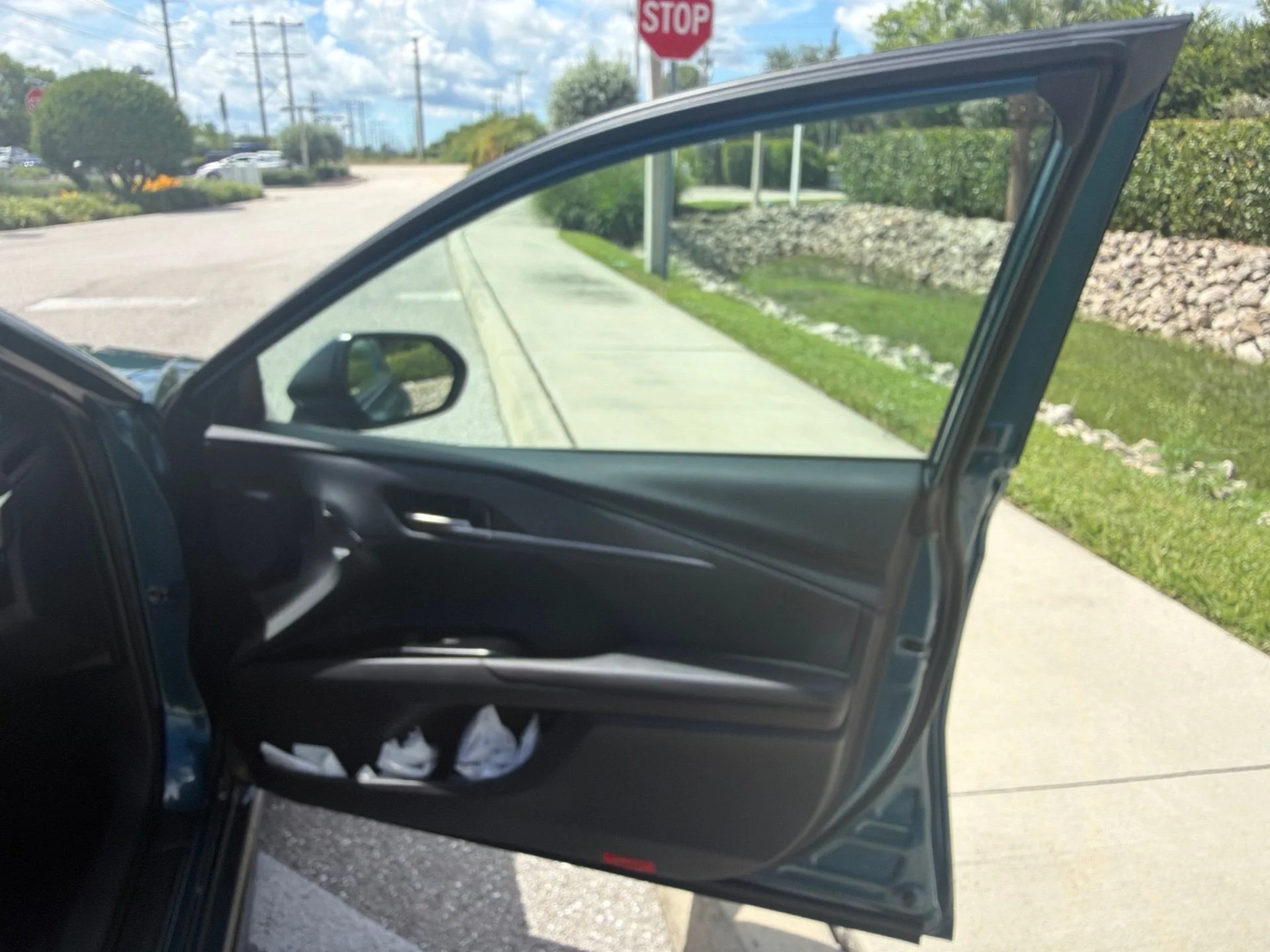 Used 2025 Ocean Toyota SE image 18