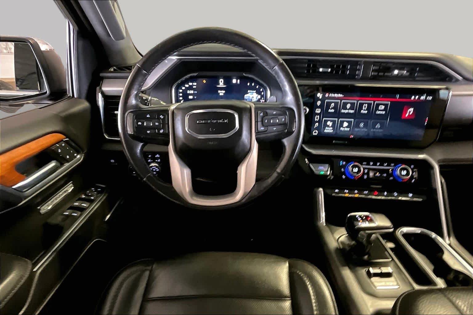 Used 2022 Onyx Black GMC Denali image 5