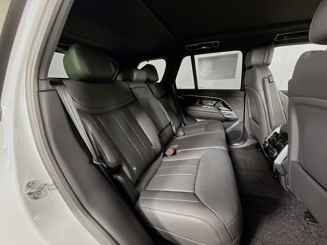 New 2026 Fuji White Land Rover SE image 29