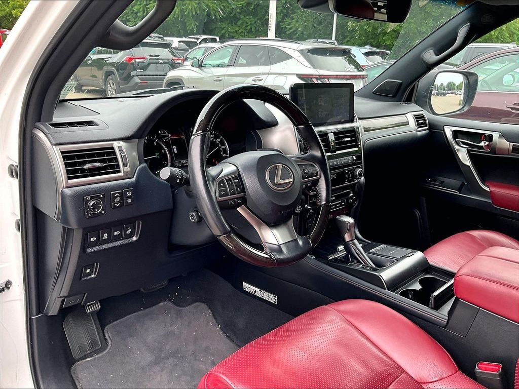 Used 2023 White Lexus 460 Luxury image 8