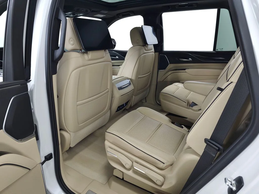 Used 2024 White Cadillac Premium Luxury image 38