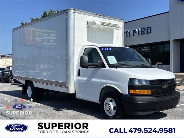 2024 Chevrolet Express Cutaway 3500 177 Refrigerated Van