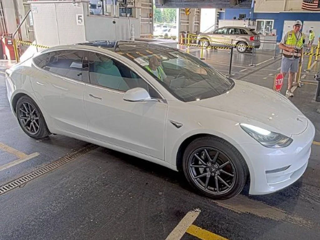 Used 2020 Tesla Model 3 Base with VIN 5YJ3E1EB5LF735867 for sale in Parma, OH