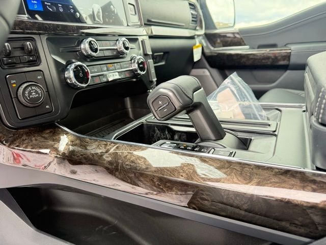 New 2026 Carbonized Gray Metallic Ford XLT image 22
