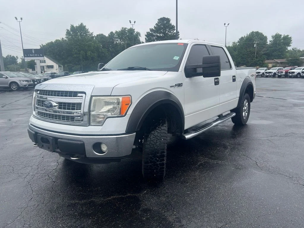 Used 2013 White Platinum Tri-Coat Metallic Ford XLT image 5