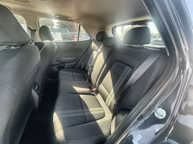 2025 Hyundai Venue SEL - Photo 23