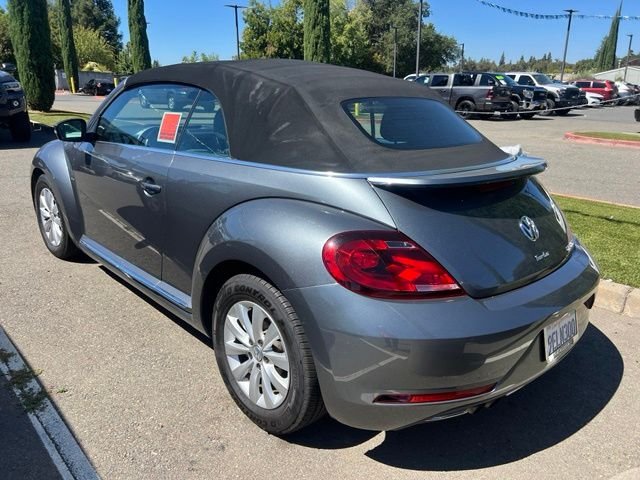 Used 2018 Gray Volkswagen 2.0T S image 8