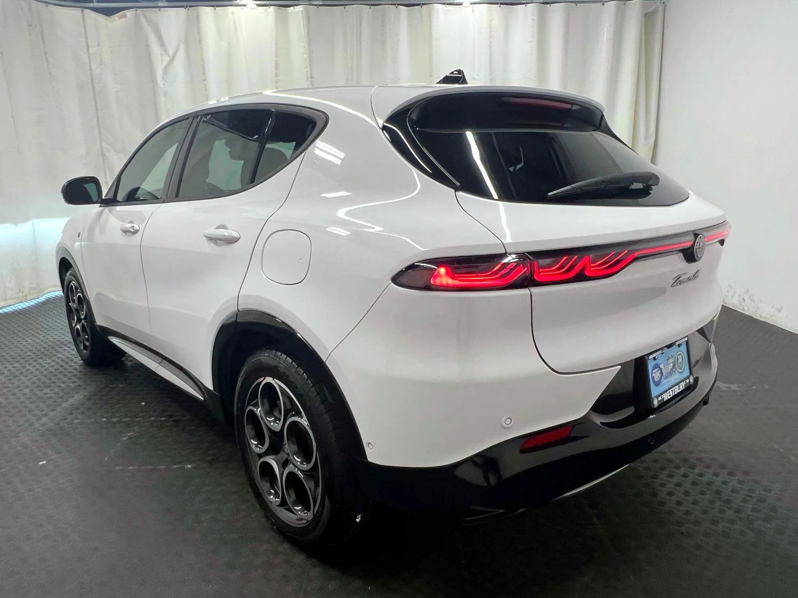 Used 2024 Milano White Alfa Romeo Ti image 8