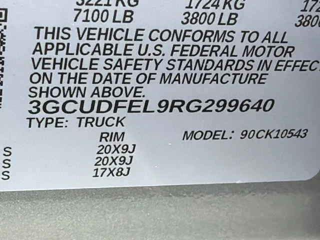 Used 2024 Sterling Gray Metallic Chevrolet LT Trail Boss image 32