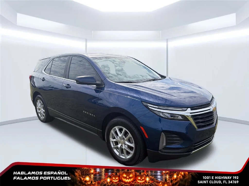 Used 2023 BLUE GLOW METALLIC Chevrolet LT image 7