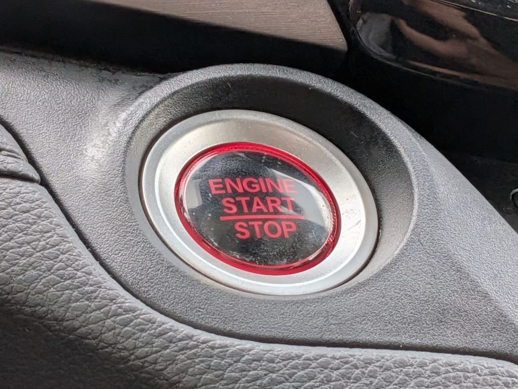 Used 2025 Silver Honda EX-L image 21