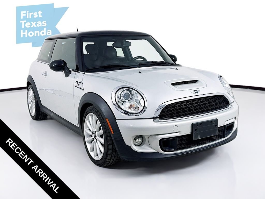 2013 MINI Cooper S's photo