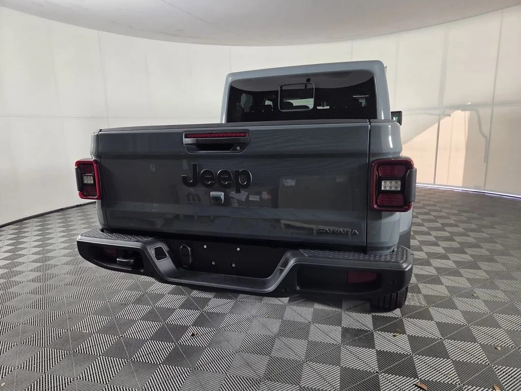 New 2026 Anvil Clear-Coat Exterior Paint Jeep Sahara image 6