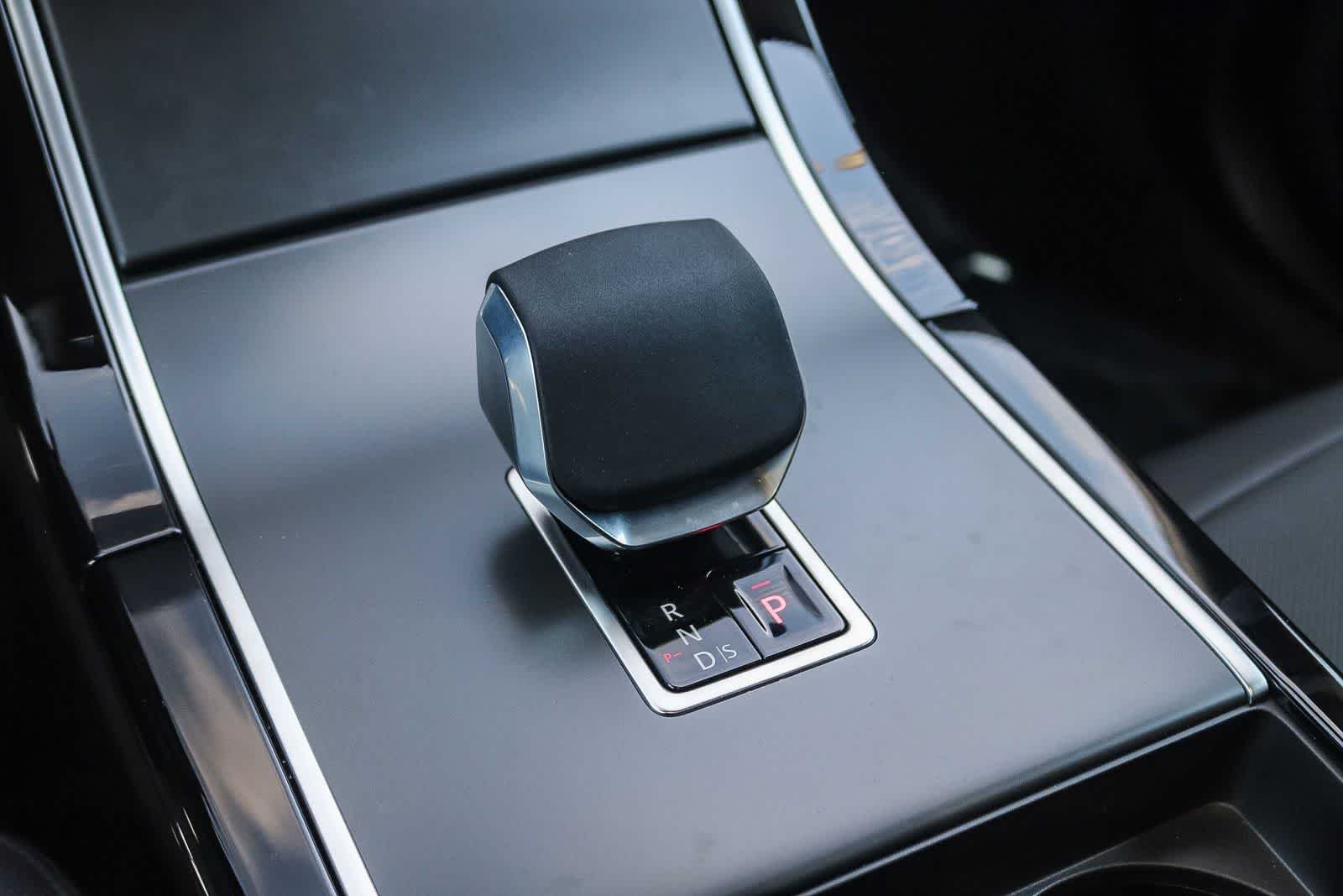 New 2026 Santorini Black Land Rover Core S image 22