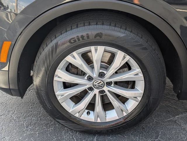 Used 2018 Black Volkswagen 2.0T S image 20
