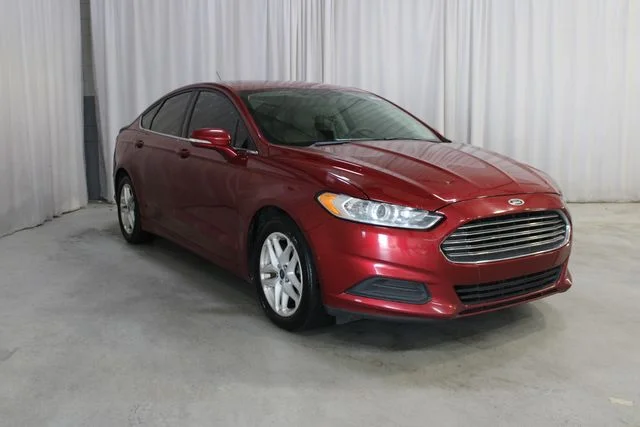 Used 2014 Red Ford SE image 23