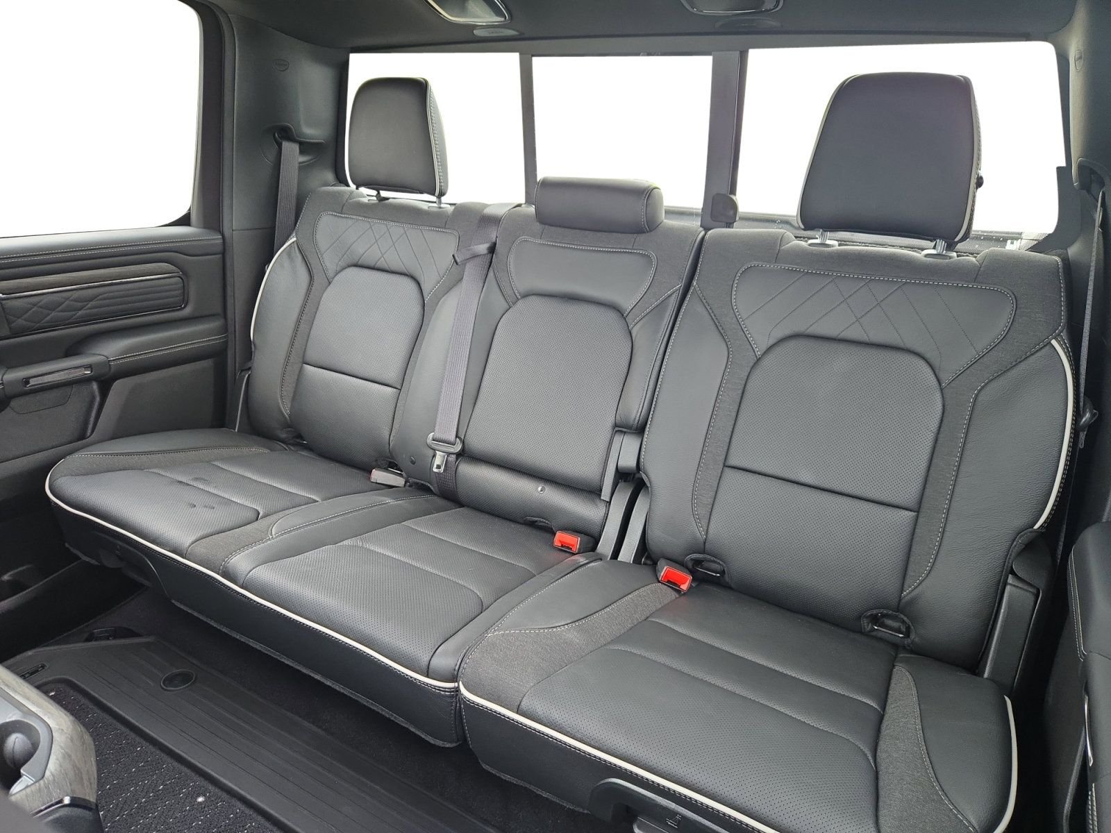 Used 2025 White Ram Limited image 23