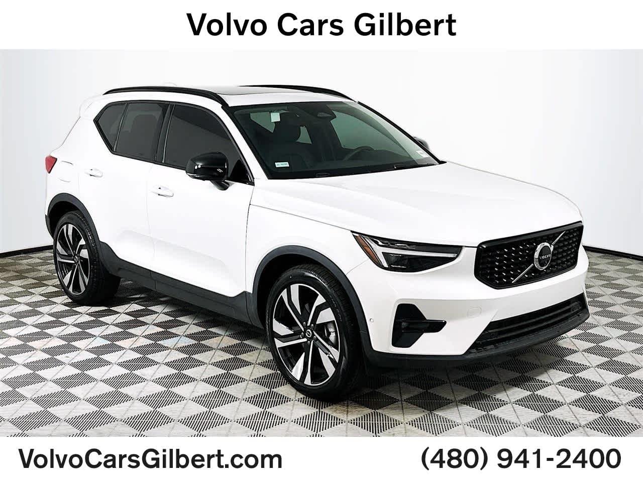 2025 Volvo XC40