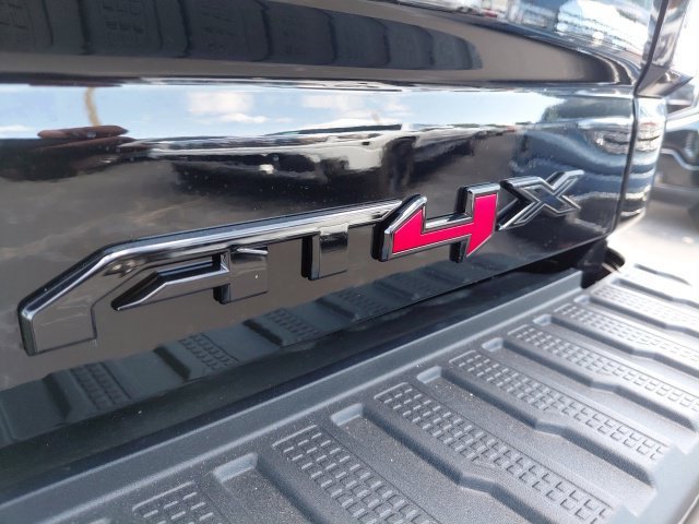 New 2026 Onyx Black GMC AT4X image 14
