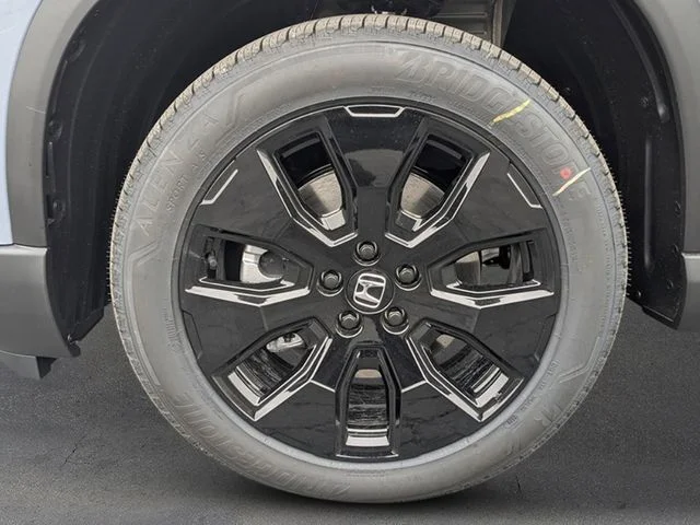 New 2026 Sonic Gray Pearl Honda Black Edition image 10