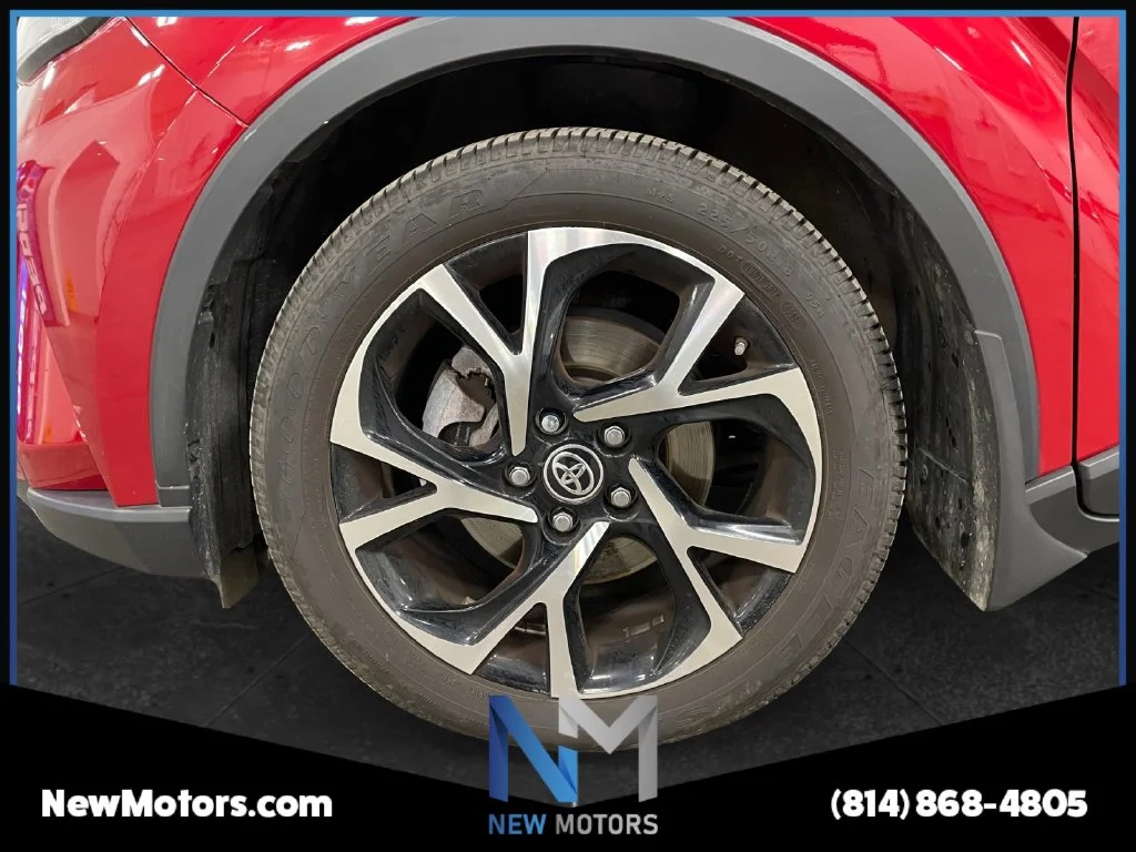 Used 2021 Red Toyota XLE image 14