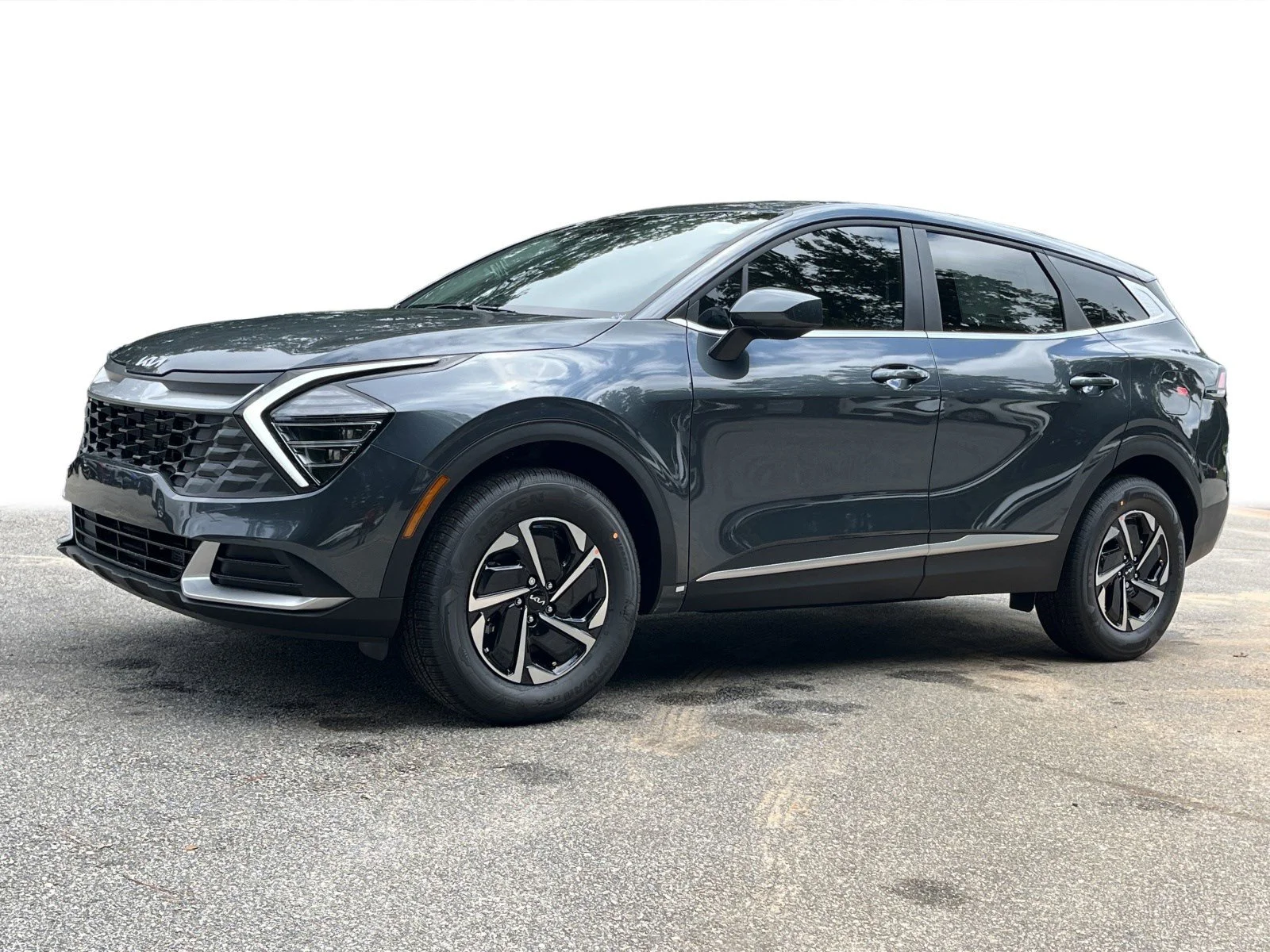 2025 Kia Sportage LX Hybrid - Photo 18