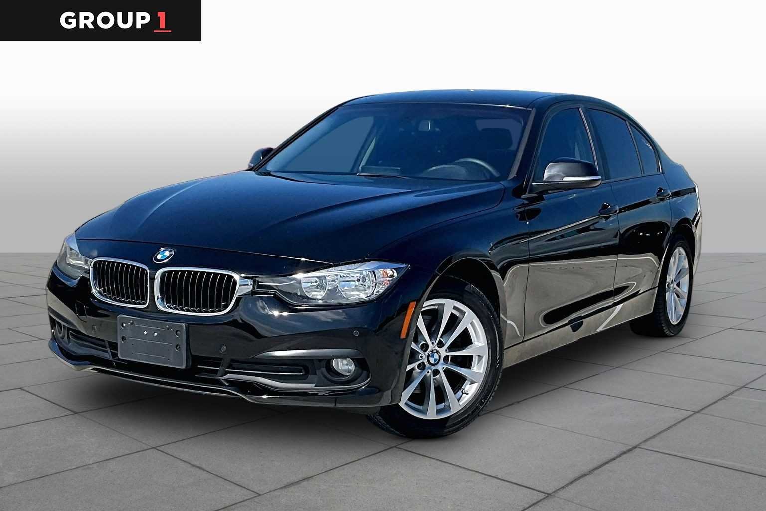 2016 BMW 3 Series 320i Sedan's photo