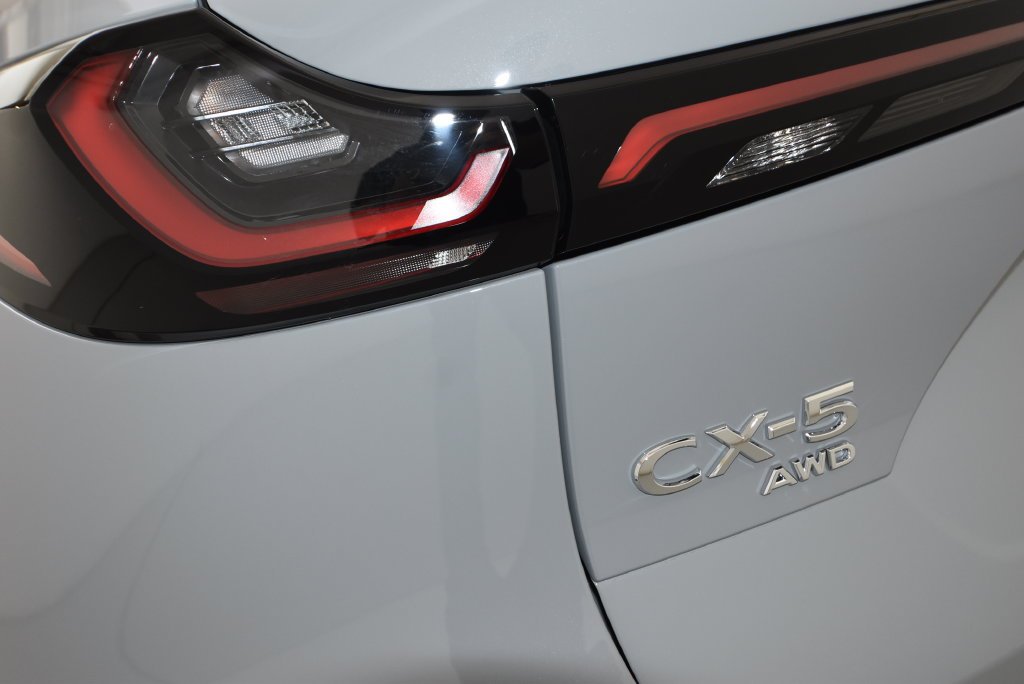 New 2026 Aero Gray Metallic Mazda 2.5 S Select AWD image 36